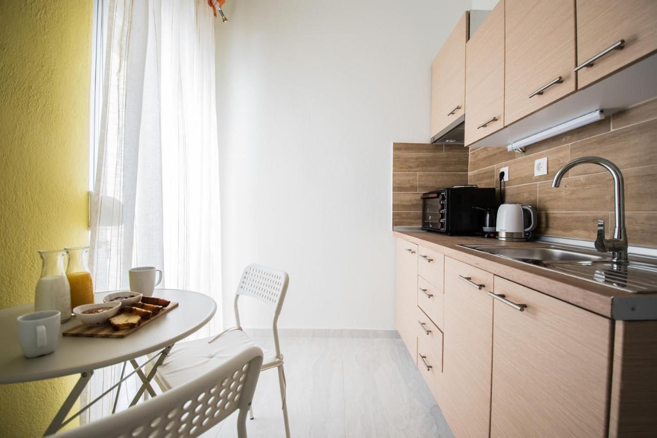 Chelona Apartments ネア・プラギア エクステリア 写真