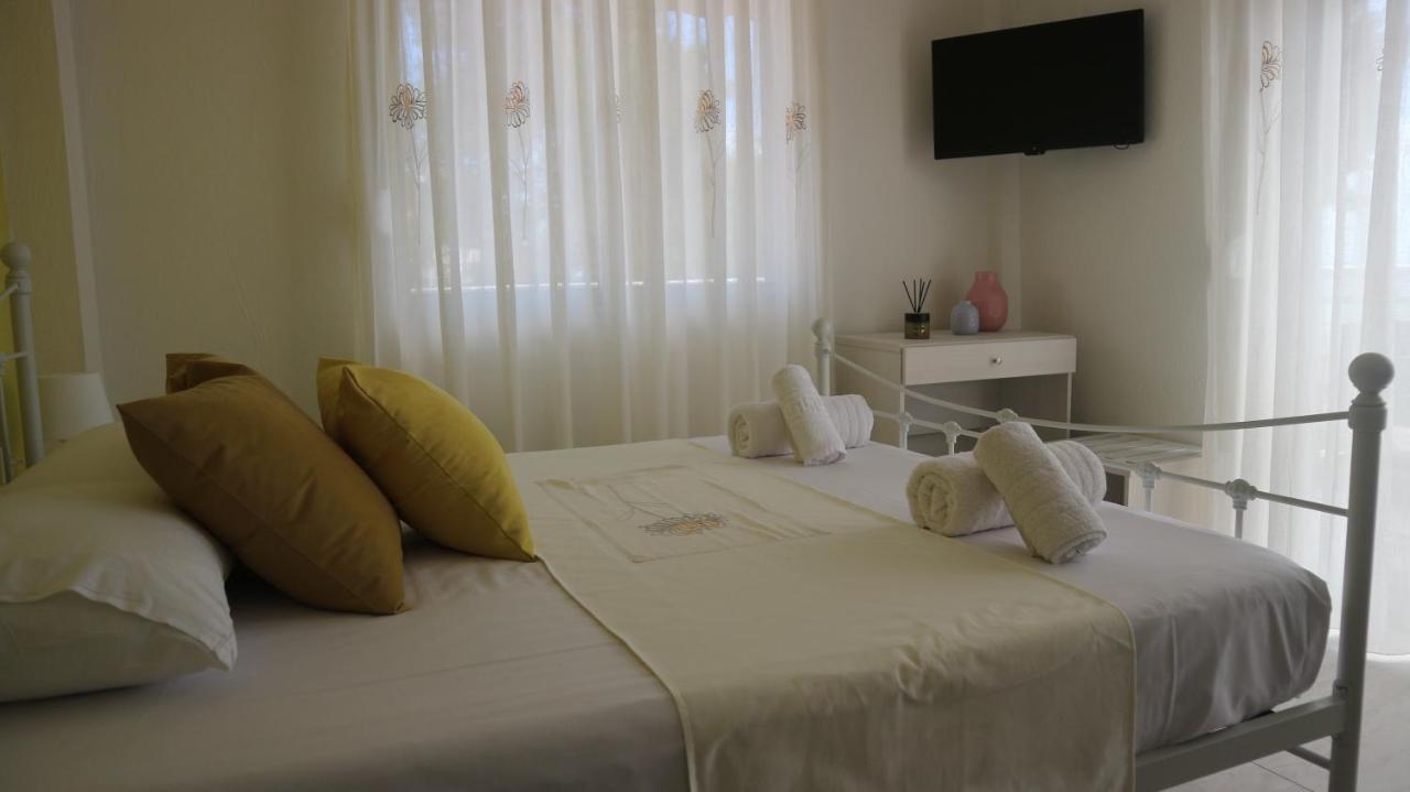 Chelona Apartments ネア・プラギア エクステリア 写真